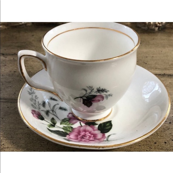 Duchess Bone China Teacup & Saucer - Picture 3 of 6